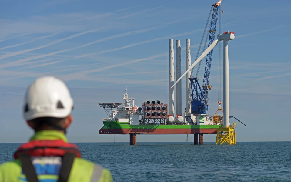 Offshore wind farm platform linking to Clean Energy